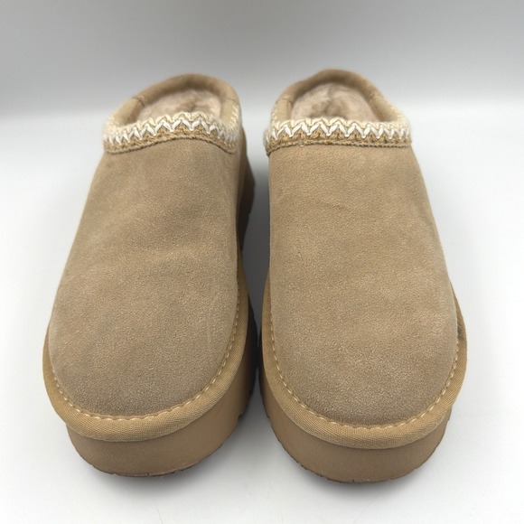 Cushionaire Shoes - Cushionaire Tan Genuine Suede Comfy Platform Slipper Mules Women's Size 7M